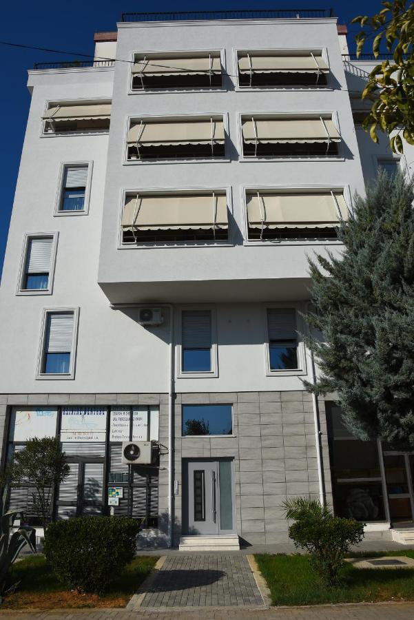 Click Apartments - Tirana Exteriör bild